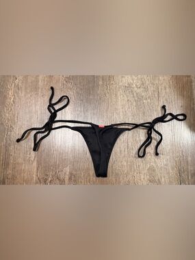 FINAL PRICE Doll & Co Black Tie-Side Bikini Bottom